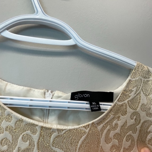 NWOT Gibson Gold dress - Picture 4 of 6